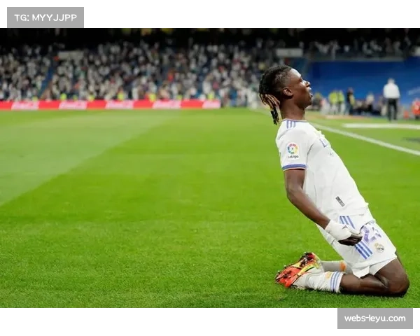 阿坎吉头球破门锁定胜局替补球员发挥关键作用